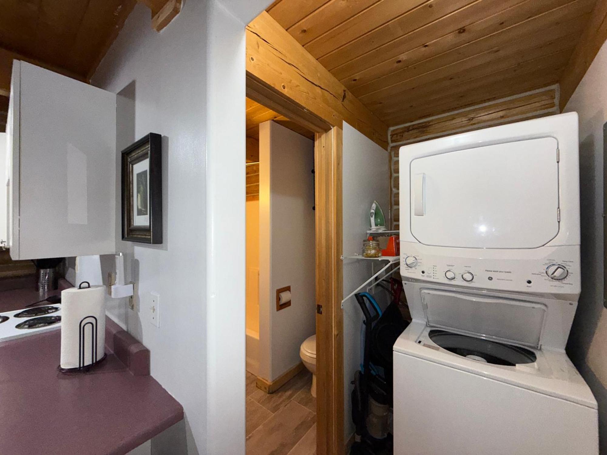 Talkeetna Log Cabin With Hot Tub Unit 2 エクステリア 写真